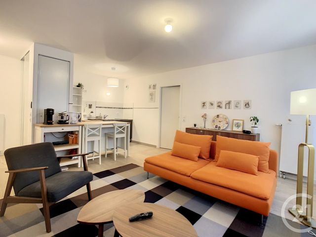 Appartement F2 à louer - 2 pièces - 48.39 m2 - PUTEAUX - 92 - ILE-DE-FRANCE - Century 21 La Doyenne