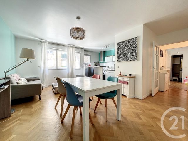 Appartement F3 à louer - 3 pièces - 65.69 m2 - SURESNES - 92 - ILE-DE-FRANCE - Century 21 La Doyenne
