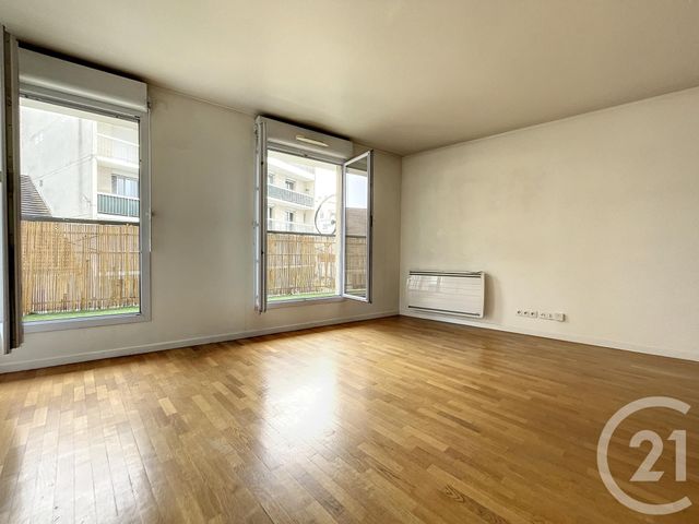 Appartement F3 à louer - 3 pièces - 64.0 m2 - PUTEAUX - 92 - ILE-DE-FRANCE - Century 21 La Doyenne
